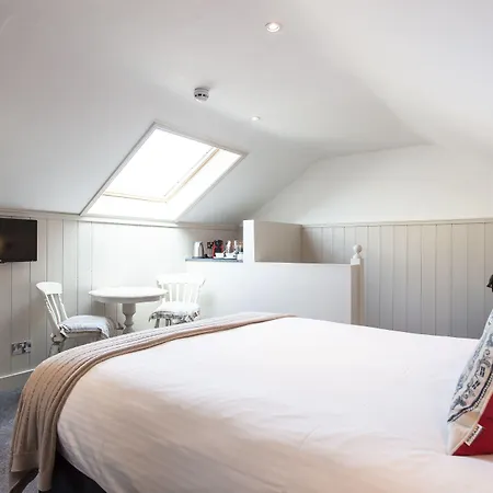 Headland House Luxury B&B-3